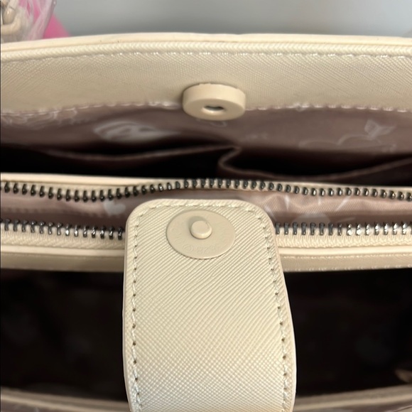 Betsey Johnson | Skull & Floral Embossed Tote w/Wallet - Picture 10 of 15